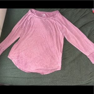 Three-quarter sleeve shirt. Size XL.